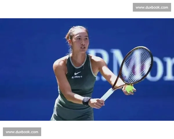 郑钦文突破自我再创佳绩成中国网球新星崭露头角