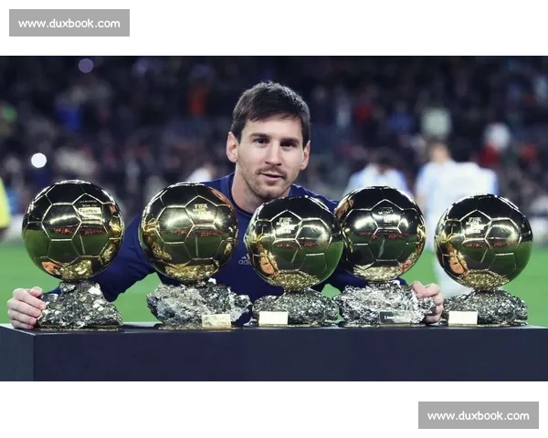 梅西圆梦世界杯！球迷狂呼“球王”登基，金球奖非他莫属